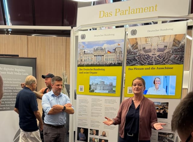 Wanderausstellung des Deutschen Bundestages zu Gast in Schwarzenfeld